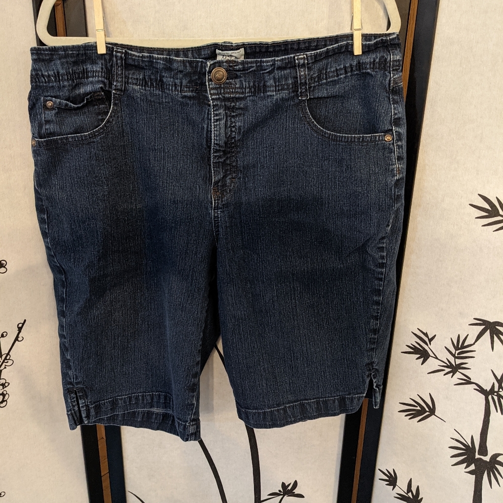 Just My Size Bermuda shorts